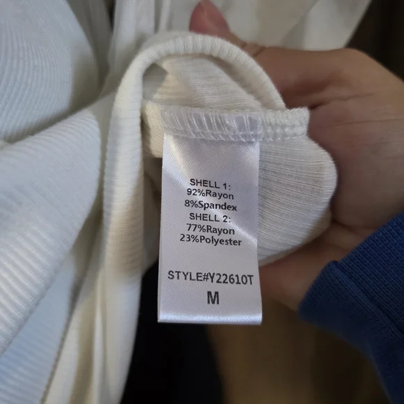 LAST CHANCE Tuckernuck Pomander Place Puff Sleeve Top - Picture 4 of 4